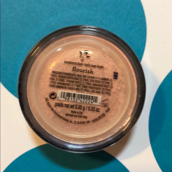 Bare Minerals Set of 3 Blushes & brush - Picture 3 of 5